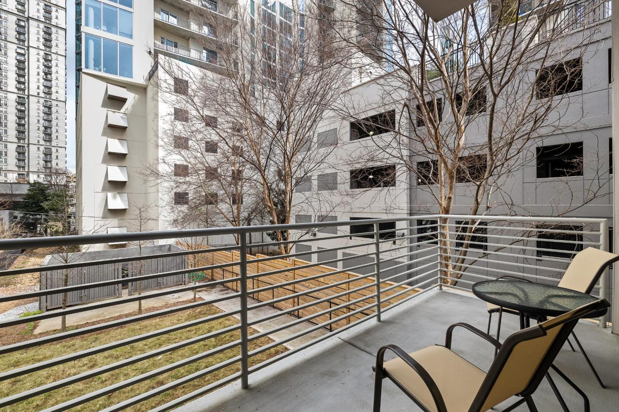 Verdant Statuesque Intimate Acropolis Views Of Famous Park Apartment Atlanta Exterior photo